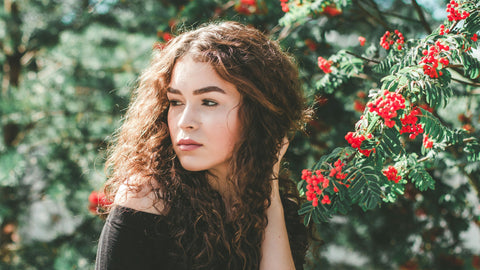 Ekspertindsigt: Hvorfor OBIA Natural Curl Moisture Creme Er Uundværlig for Pleje af Krøllet Hår